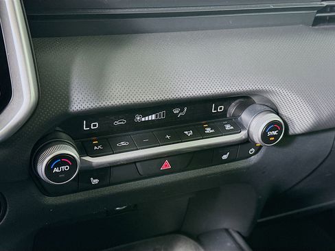 Used 2025 MAZDA CX-50 AWD 2.5 S w/ Premium Package image 23