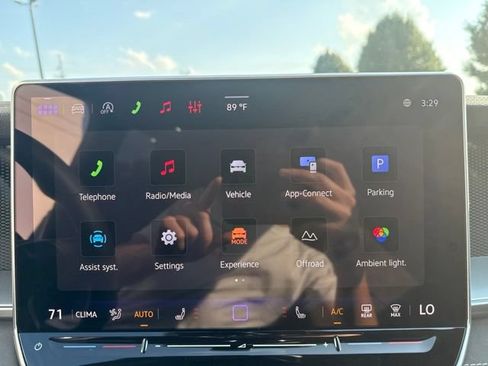 New 2026 Volkswagen Tiguan SE R-Line AWD/4WD image 24