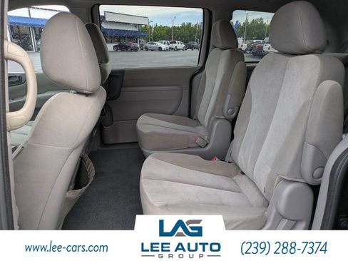 Used 2012 Kia Sedona LX w/ PWR Pkg FWD image 11
