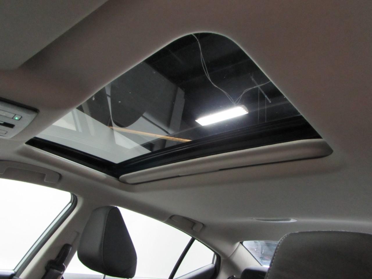 Used 2024 Nissan Altima 2.5 SV w/ SV Premium Package FWD image 30