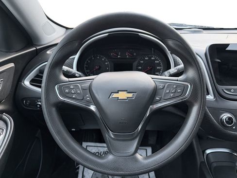 Used 2023 Chevrolet Malibu LT FWD image 18