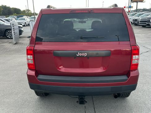 Used 2015 Jeep Patriot Sport image 8