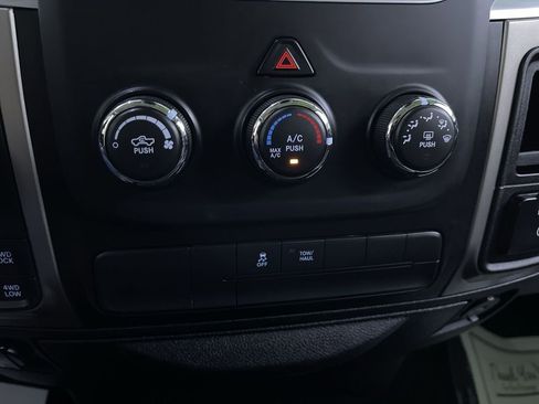 Used 2014 RAM 1500 Big Horn image 20