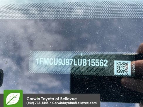 Used 2020 Ford Escape Titanium AWD/4WD image 31