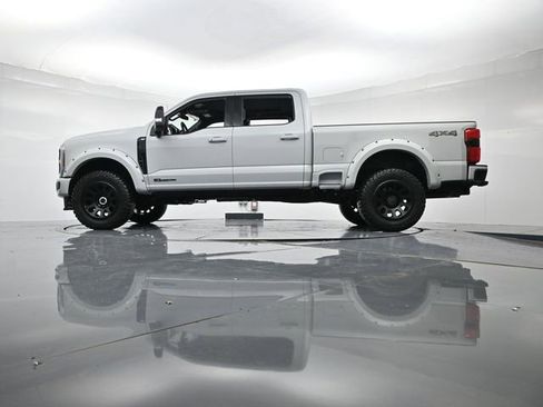 New 2025 Ford F250 XLT w/ Black Appearance Package image 34