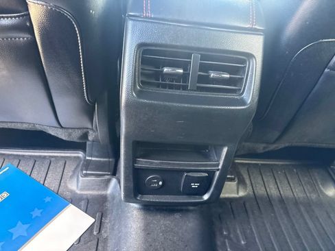 Used 2022 Ford Edge ST-Line AWD/4WD image 16