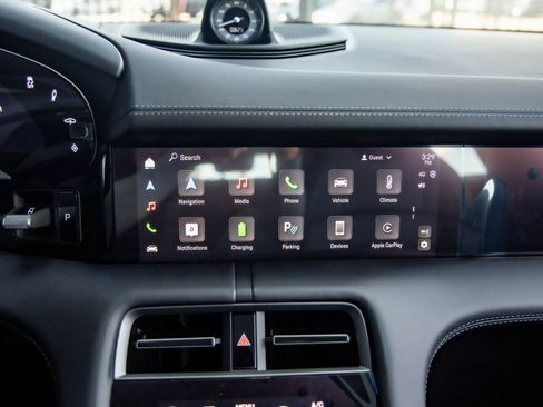 Used 2025 Porsche Taycan 4 Cross Turismo image 26