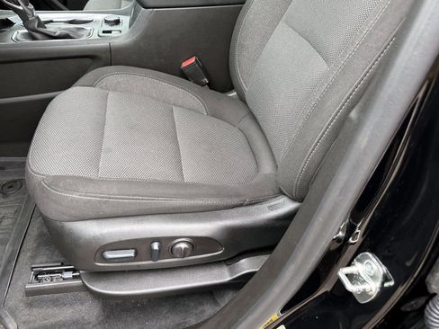 Certified 2023 Chevrolet Traverse LT image 17