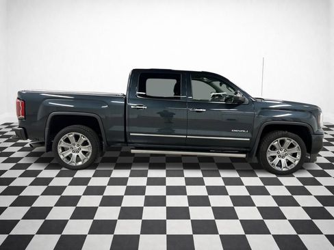 Used 2017 GMC Sierra 1500 Denali w/ Denali Ultimate Package image 6