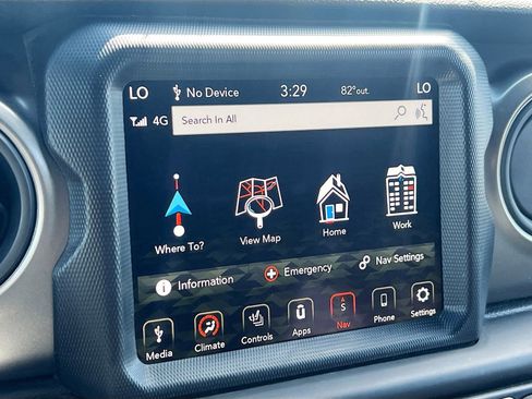 Used 2023 Jeep Wrangler Unlimited w/ Cold Weather Group image 13