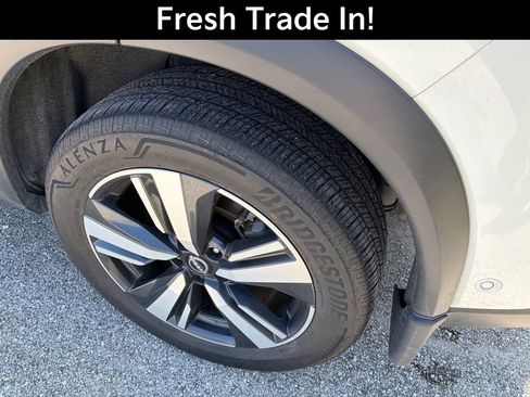 Used 2023 Nissan Rogue Platinum w/ Platinum Premium Package FWD image 6