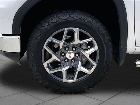 Used 2022 GMC Sierra 1500 SLT w/ SLT Convenience Package RWD image 11