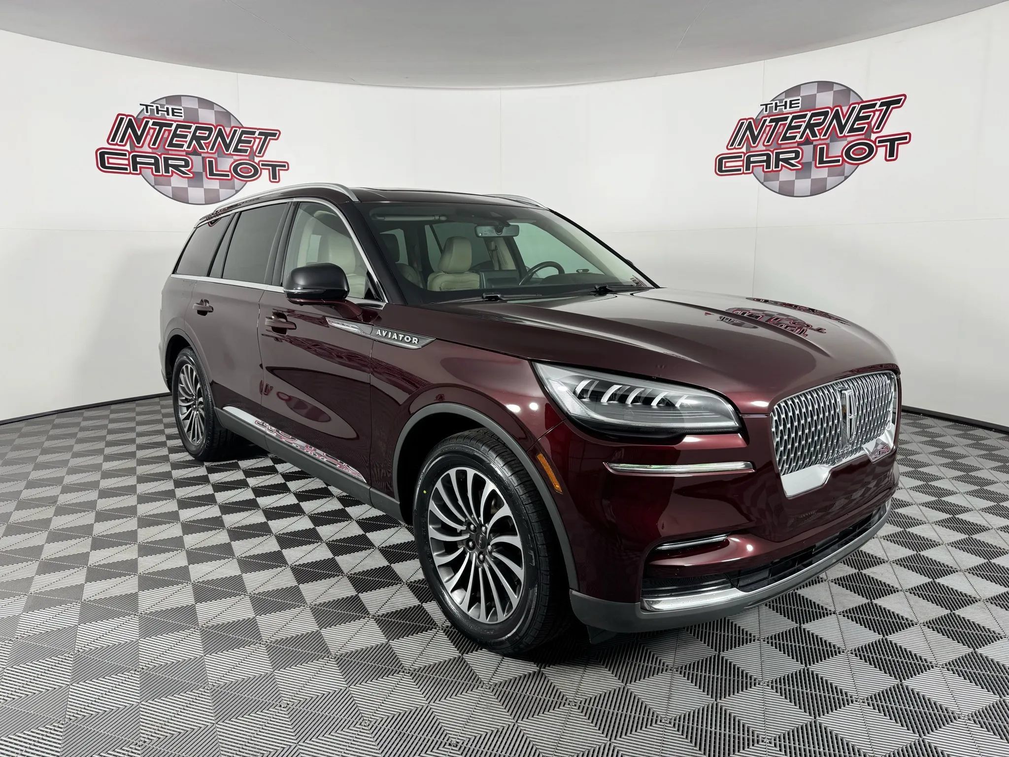 Used 2022 Lincoln Aviator Reserve w/ Elements Package Plus AWD/4WD image 9