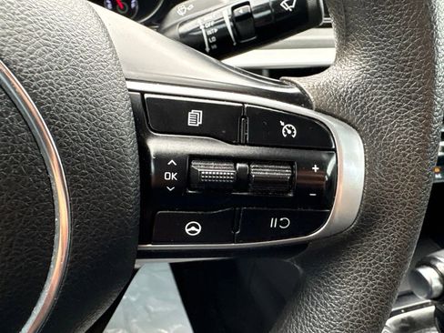 Used 2022 Kia K5 LXS FWD image 19