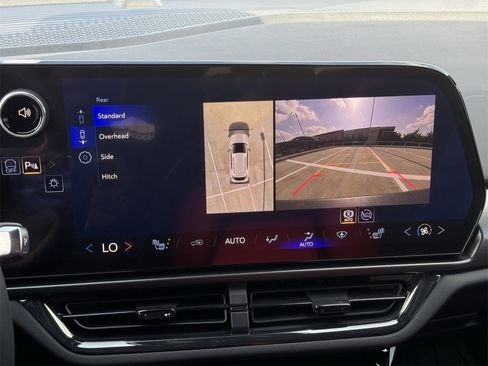 New 2026 Chevrolet Equinox EV RS image 13