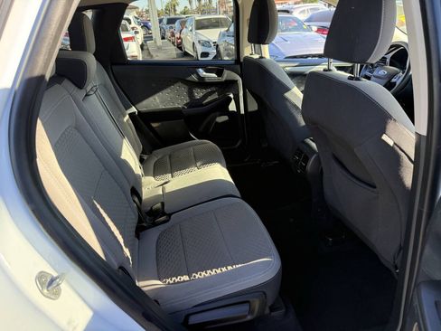 Used 2020 Ford Escape SE AWD/4WD image 16