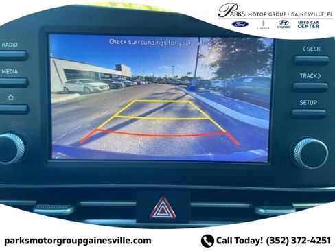 Certified 2023 Hyundai Elantra SE image 17