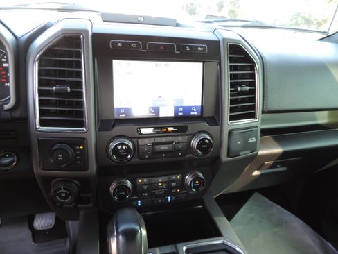 Used 2019 Ford F150 Raptor w/ Equipment Group 802A Luxury image 10