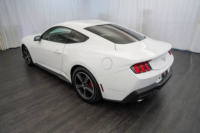Used 2025 Ford Mustang Coupe RWD image 11