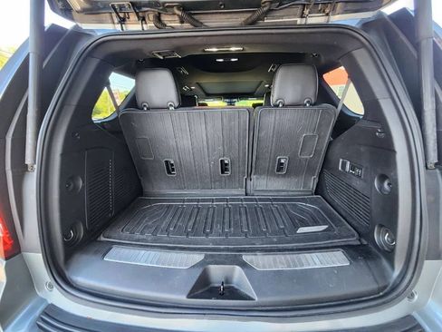 Used 2023 GMC Yukon Denali Ultimate AWD/4WD image 17