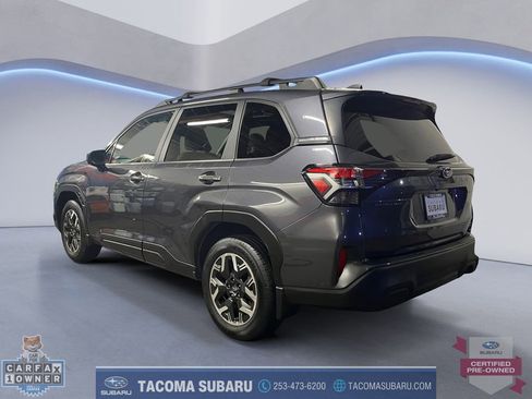 Certified 2025 Subaru Forester Premium image 3
