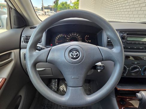 Used 2005 Toyota Corolla CE FWD image 15