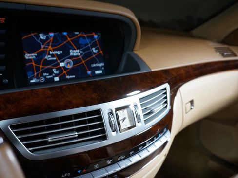 Used 2013 Mercedes-Benz S 550 image 22