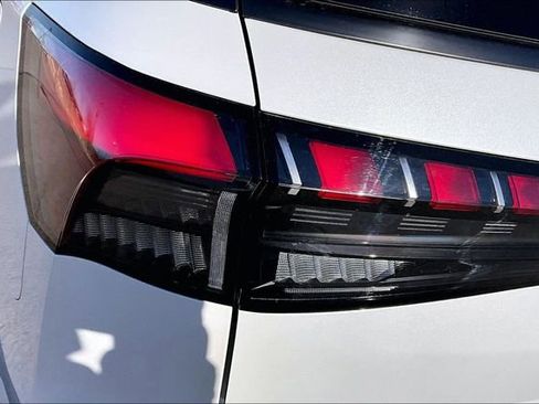 Used 2026 INFINITI QX80 Autograph w/ Premium Cargo Package image 31