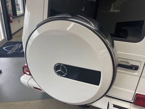 Used 2014 Mercedes-Benz G 63 AMG 4MATIC image 23