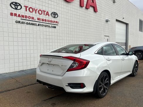 Used 2019 Honda Civic Sport image 5