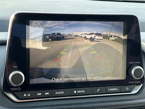 Certified 2024 Nissan Rogue SV image 24