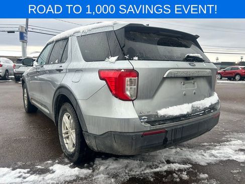 Certified 2022 Ford Explorer XLT image 4