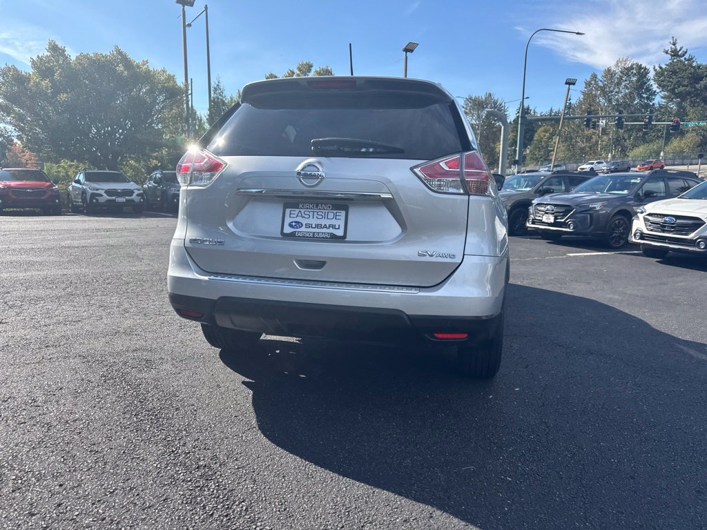 Used 2015 Nissan Rogue SV w/ SV Premium Package AWD/4WD image 6