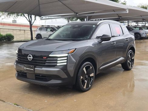 Certified 2025 Nissan Kicks SR FWD image 7