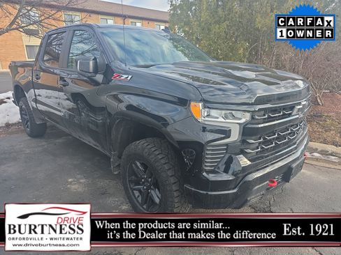 Used 2022 Chevrolet Silverado 1500 LT Trail Boss w/ Convenience Package II image 1