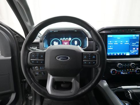Used 2022 Ford F150 Lariat w/ Trailer Tow Package AWD/4WD image 4