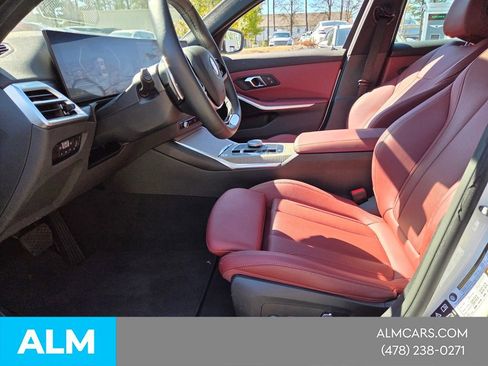 Used 2025 BMW 330i xDrive Sedan image 4