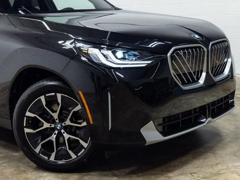 Certified 2025 BMW X3 xDrive30 w/ Convenience Package AWD/4WD image 5