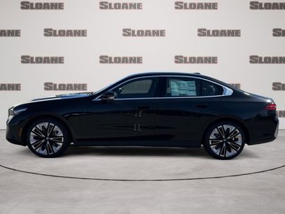 New 2026 BMW 530i xDrive w/ Premium Package