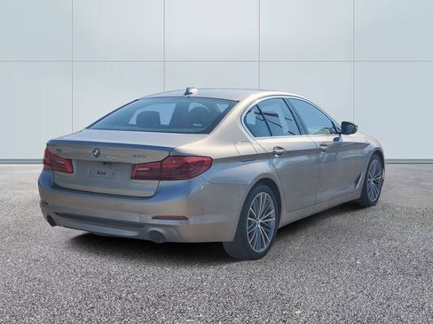 Used 2017 BMW 530i xDrive AWD/4WD image 4