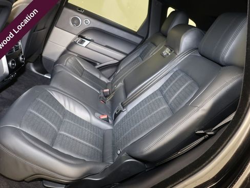 Used 2018 Land Rover Range Rover Sport HSE Dynamic image 11