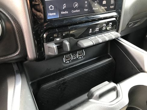 Used 2023 RAM 1500 Laramie AWD/4WD image 24