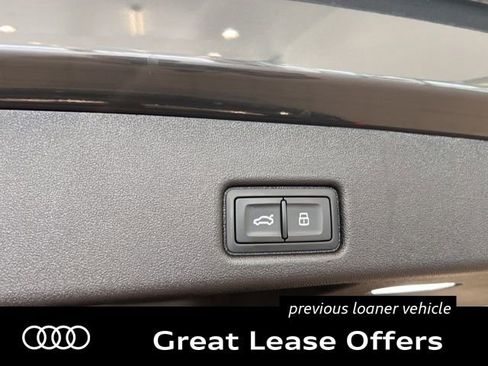 Used 2025 Audi Q5 Premium w/ Convenience Package AWD/4WD image 18
