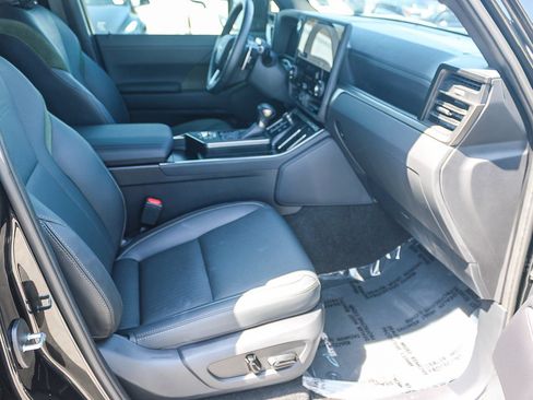 Used 2026 Lexus GX 550 AWD/4WD image 17