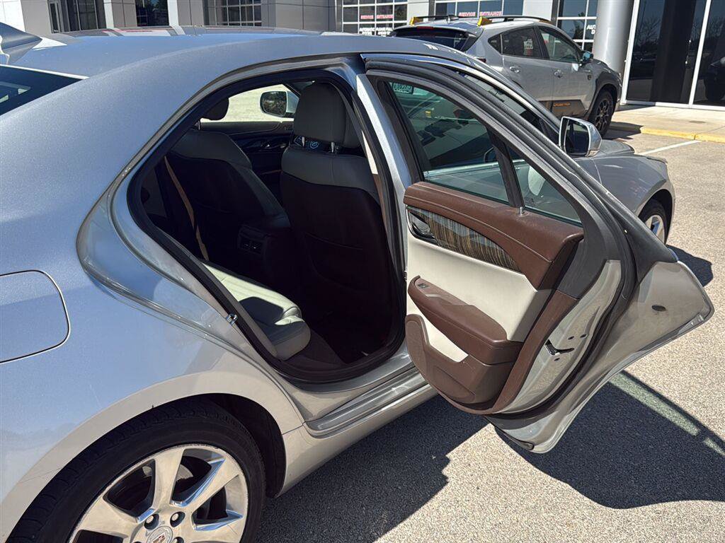 Used 2013 Cadillac ATS Luxury RWD image 17