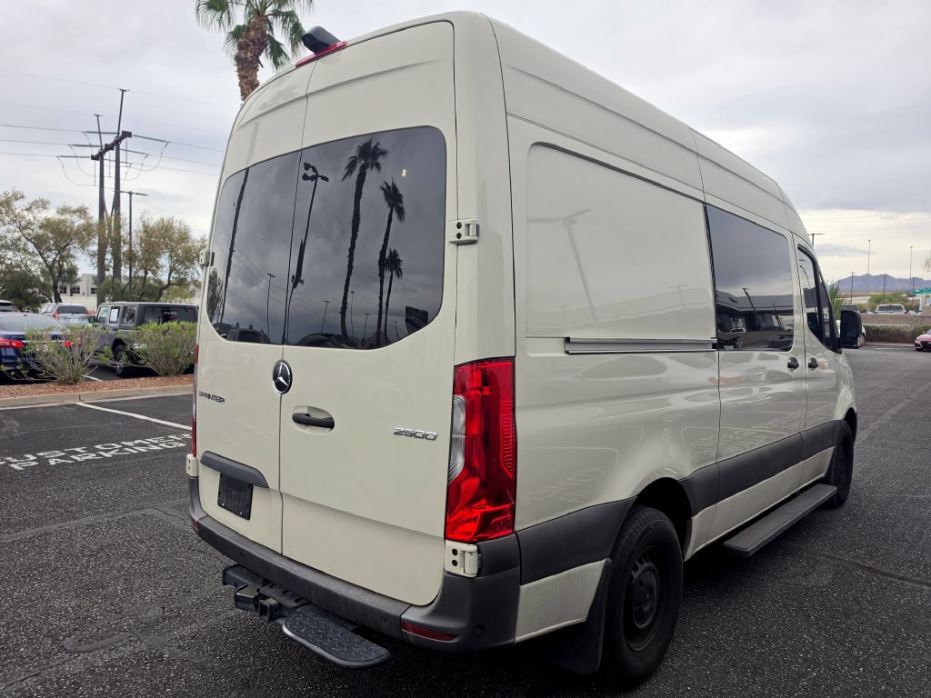Used 2022 Mercedes-Benz Sprinter 2500 image 5