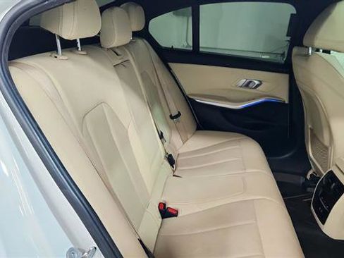 Used 2022 BMW 330i Sedan w/ Driving Assistance Package image 27