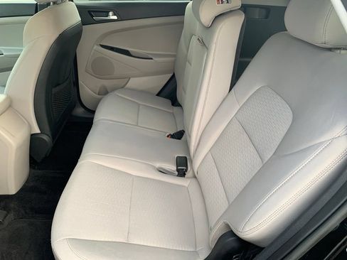 Used 2020 Hyundai Tucson Value AWD/4WD image 18