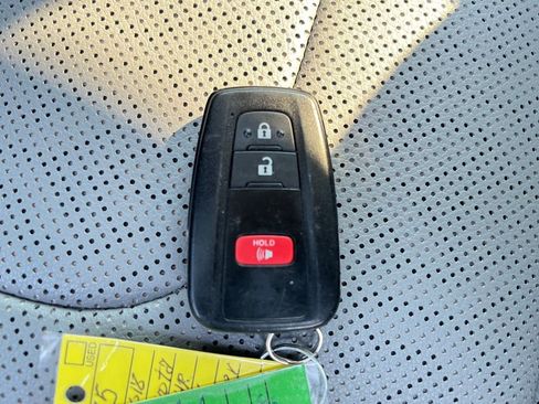 Used 2022 Toyota Tundra SR5 w/ TRD Sport Premium Package image 33