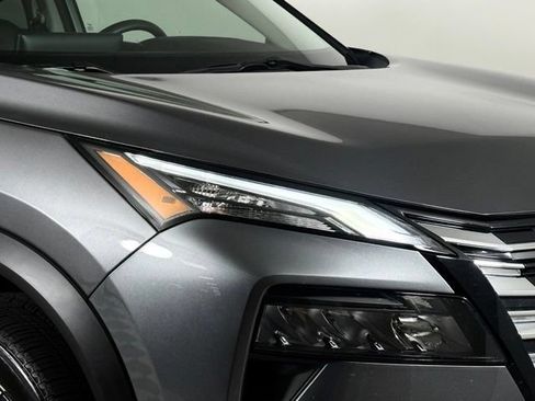 Used 2024 Nissan Rogue SL w/ SL Premium Package FWD image 14